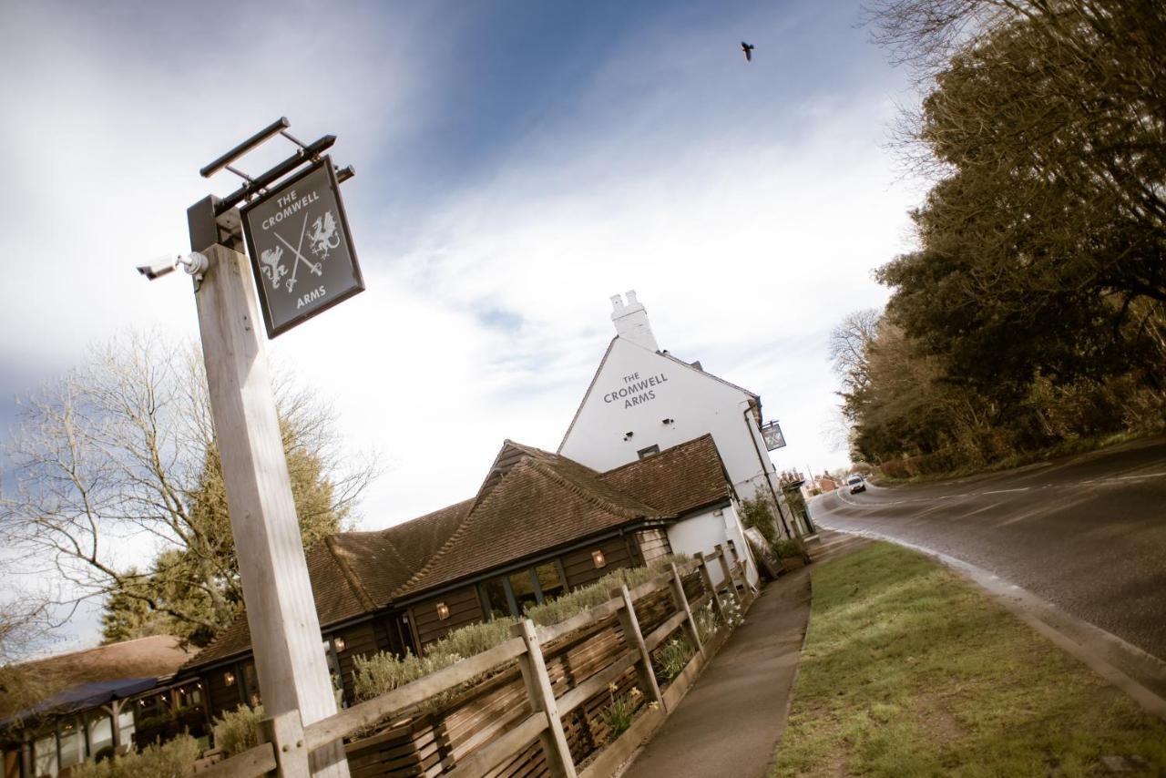 Cromwell Arms Country Pub With Rooms Romsey Exterior photo